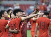 开云体育官方网站-关于足球比赛赛况紧张，球队实力越发突显的信息