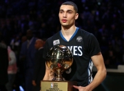 开云体育官网-逆转之夜，约基奇式智慧引领山东队绝地反击