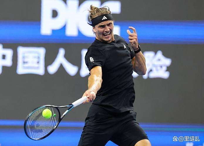 英国网球队逆转日本网球队,兹维列夫制霸全场的简单介绍 英国网球队逆转日本网球队,兹维列夫制霸全场的简单介绍