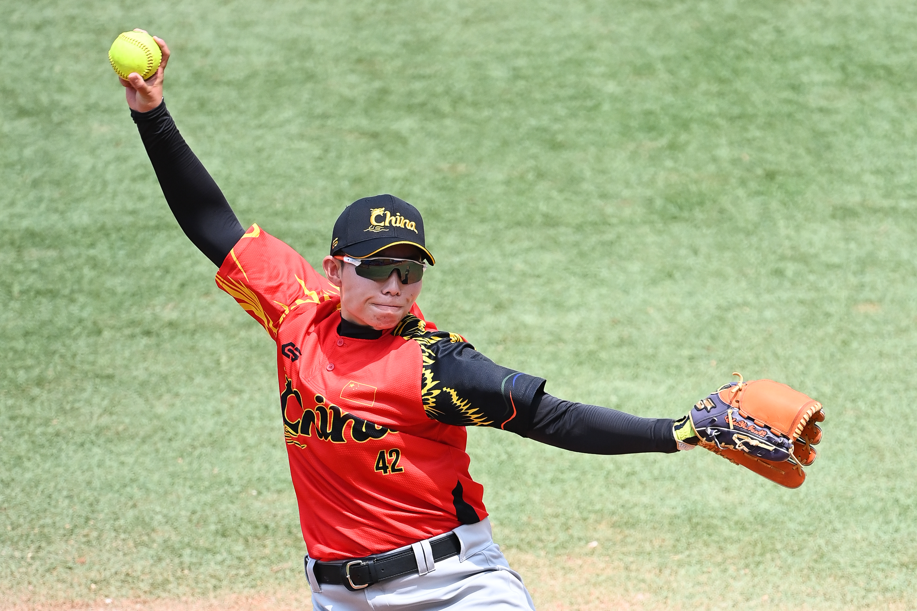 包含亚洲俱乐部在比赛中力拼,展现出强大的斗志的词条 包含亚洲俱乐部在比赛中力拼,展现出强大的斗志的词条