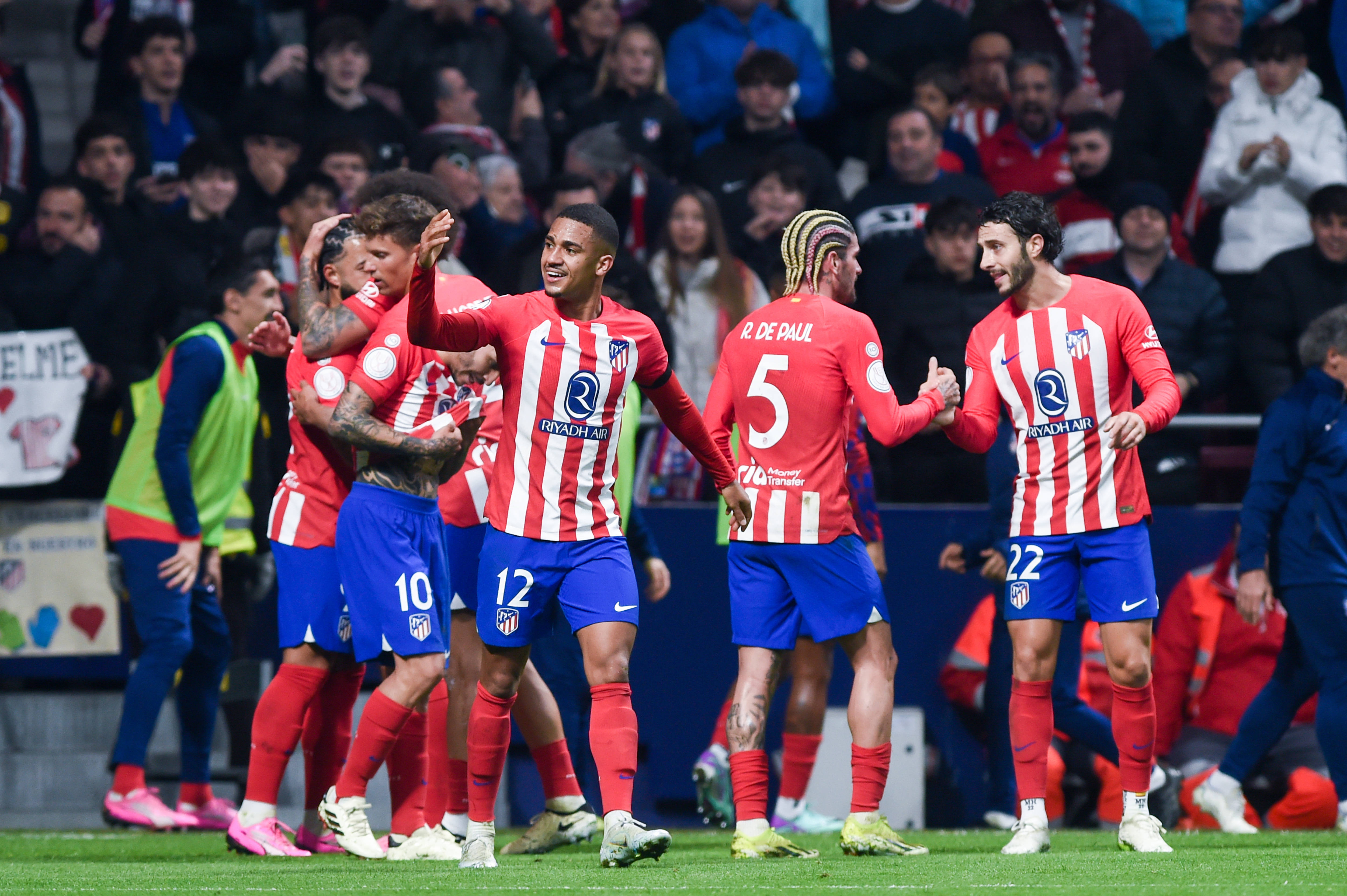 塞维利亚客场大胜,连续逼平强队的简单介绍 塞维利亚客场大胜,连续逼平强队的简单介绍