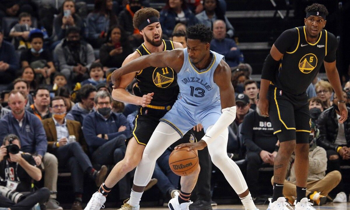 四川队力克太阳,莫兰特带队取胜 四川队力克太阳,莫兰特带队取胜