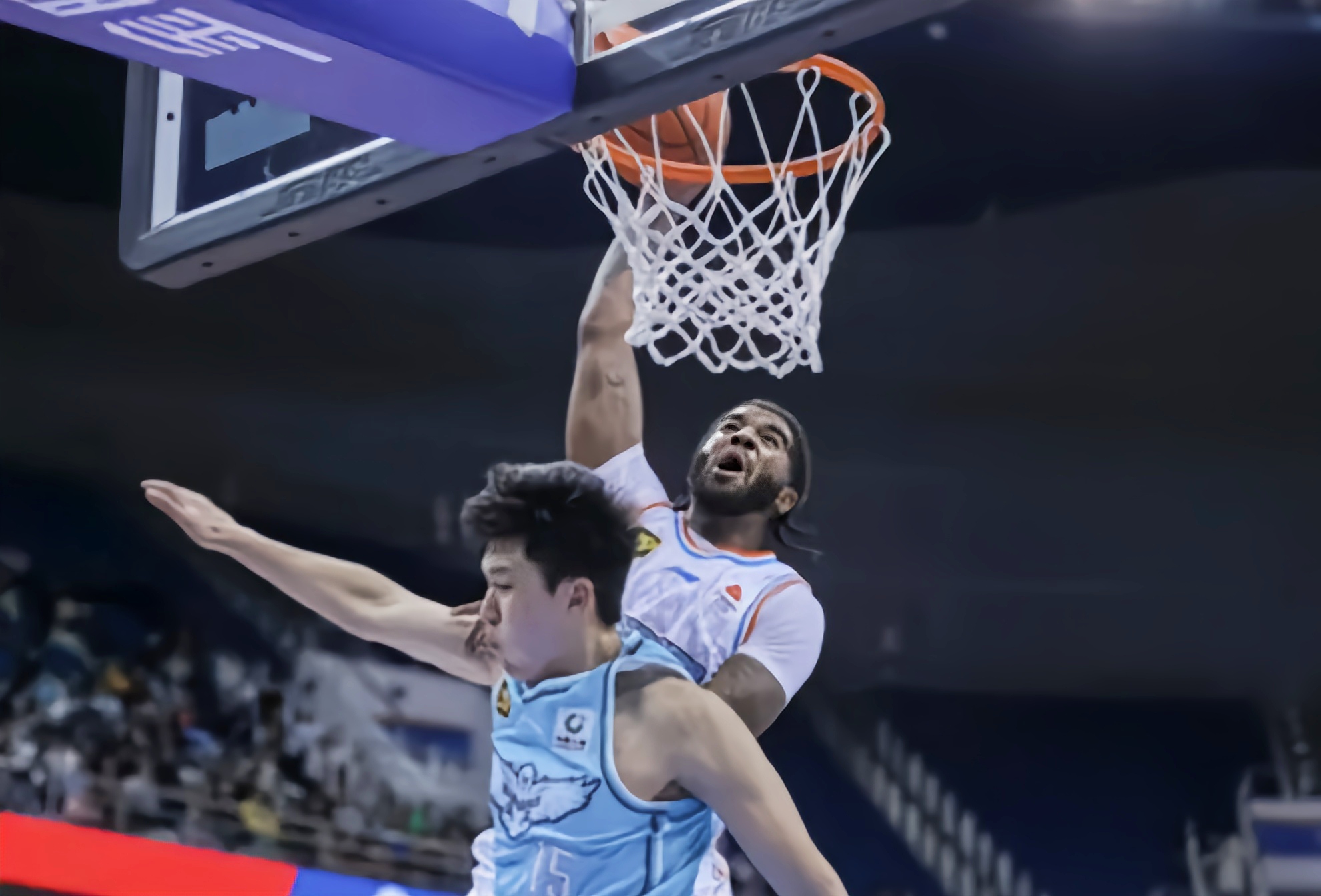 关于青岛队力克山东队,张镇麟扛起全队的信息 关于青岛队力克山东队,张镇麟扛起全队的信息