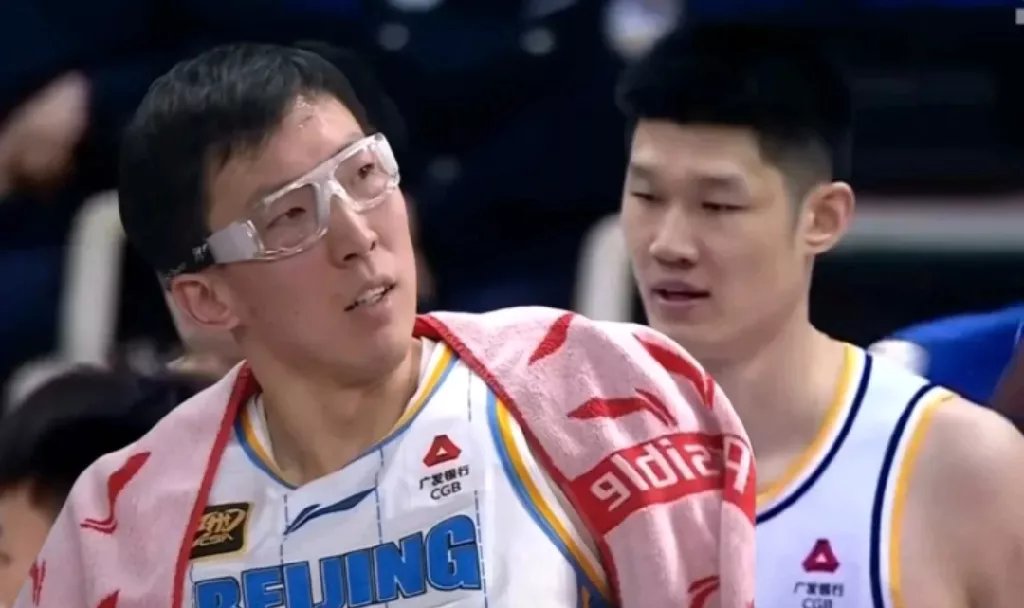 福建队翻盘北京队,胡金秋状态火热的简单介绍 福建队翻盘北京队,胡金秋状态火热的简单介绍