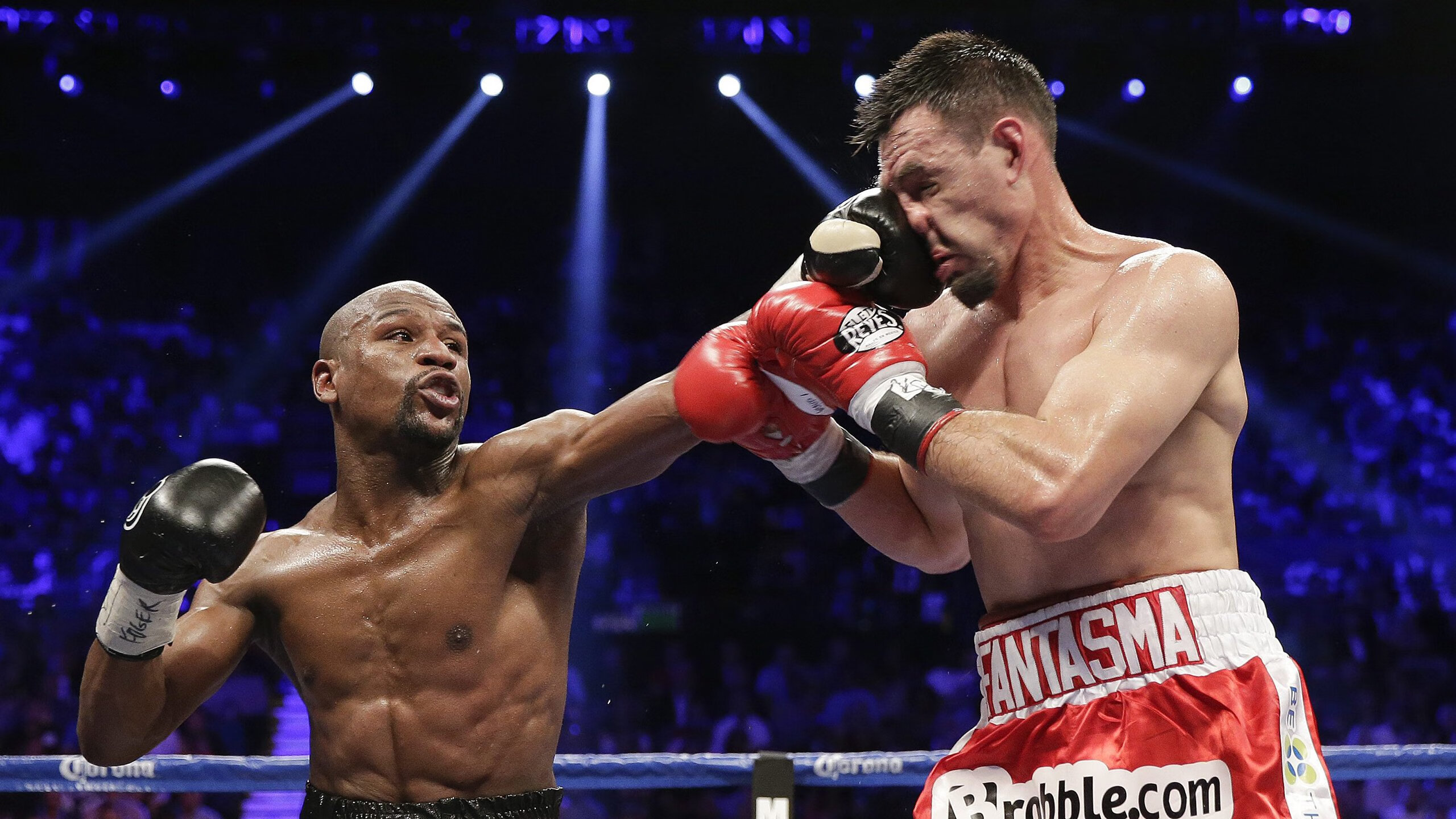 独行侠力克黄蜂，东契奇在季后赛舞台上的绝对接管