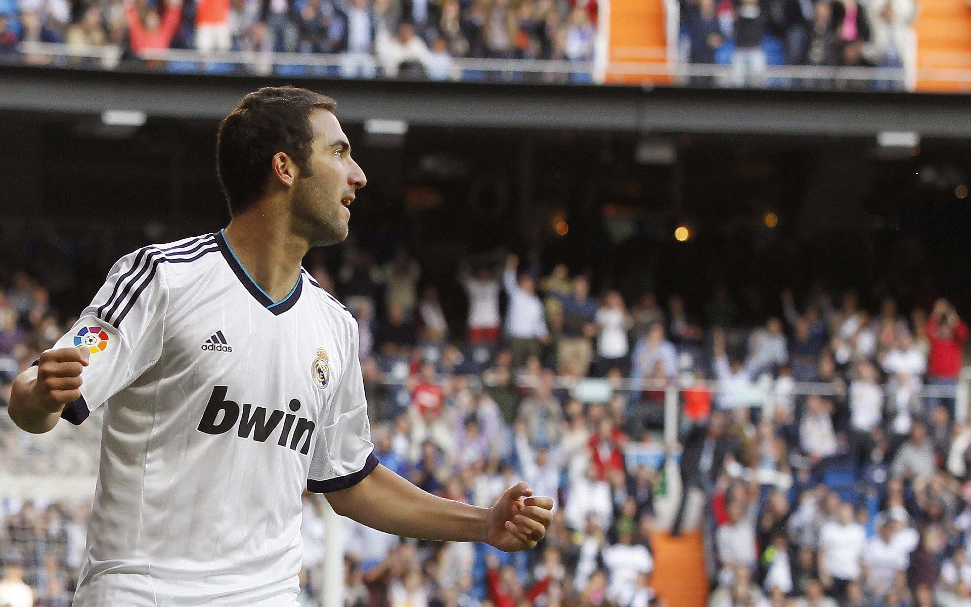 冰与火，伦纳德的美加墨世界杯之夜，一场定义生涯的独舞